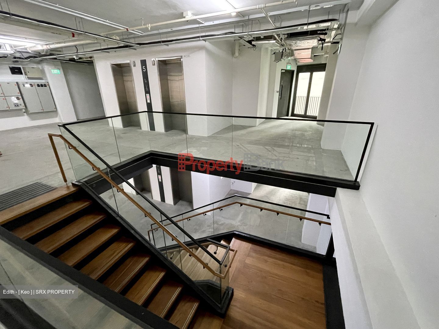 Aso Building (D1), Office #584969701